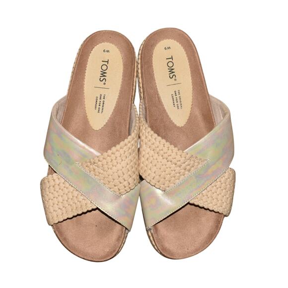 TOMS $70 Silver Beige Paloma‎ Slide Cross Front Microsuede Footbed Size 9 - Picture 1 of 7